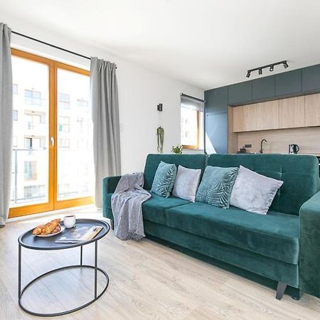 Apartament Black Zajezdnia Wrzeszcz Daire Gdansk Dış mekan fotoğraf